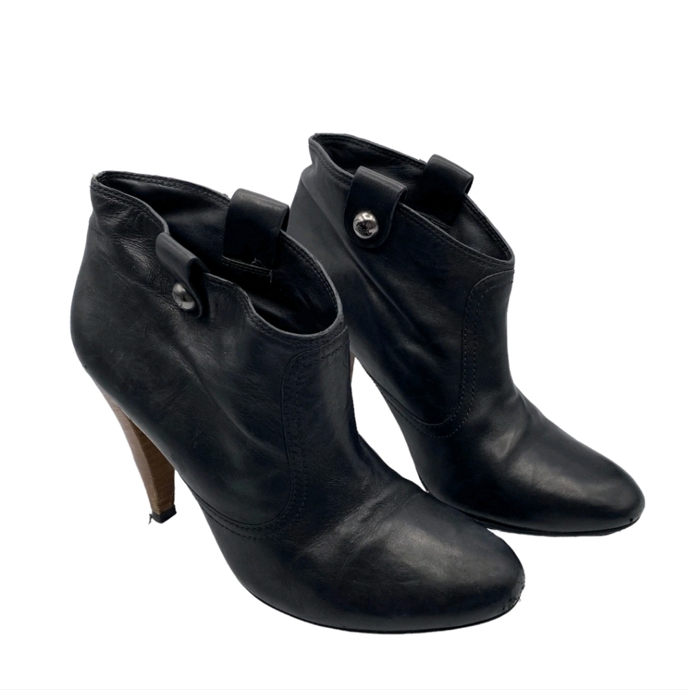 Coach Aliza Women Black Leather Almond Toe Heels Ankle Booties Size 6B